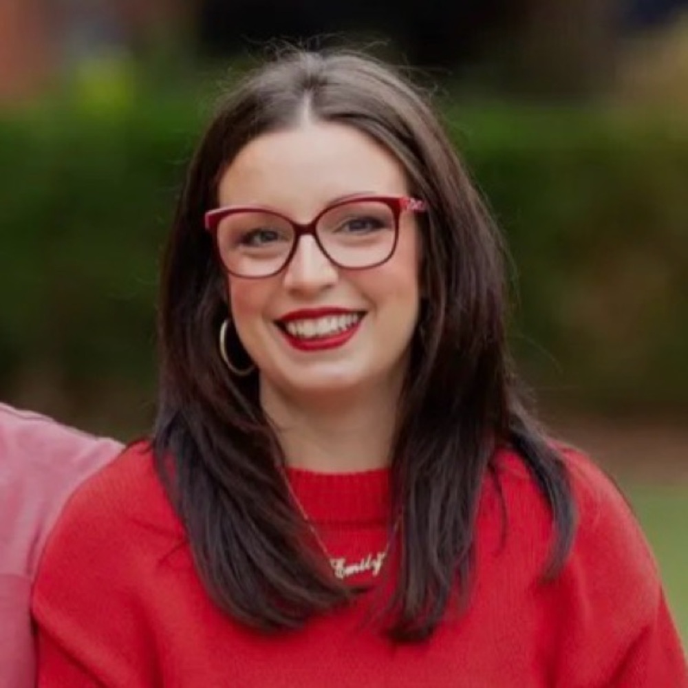 Meet your Posher, Emily